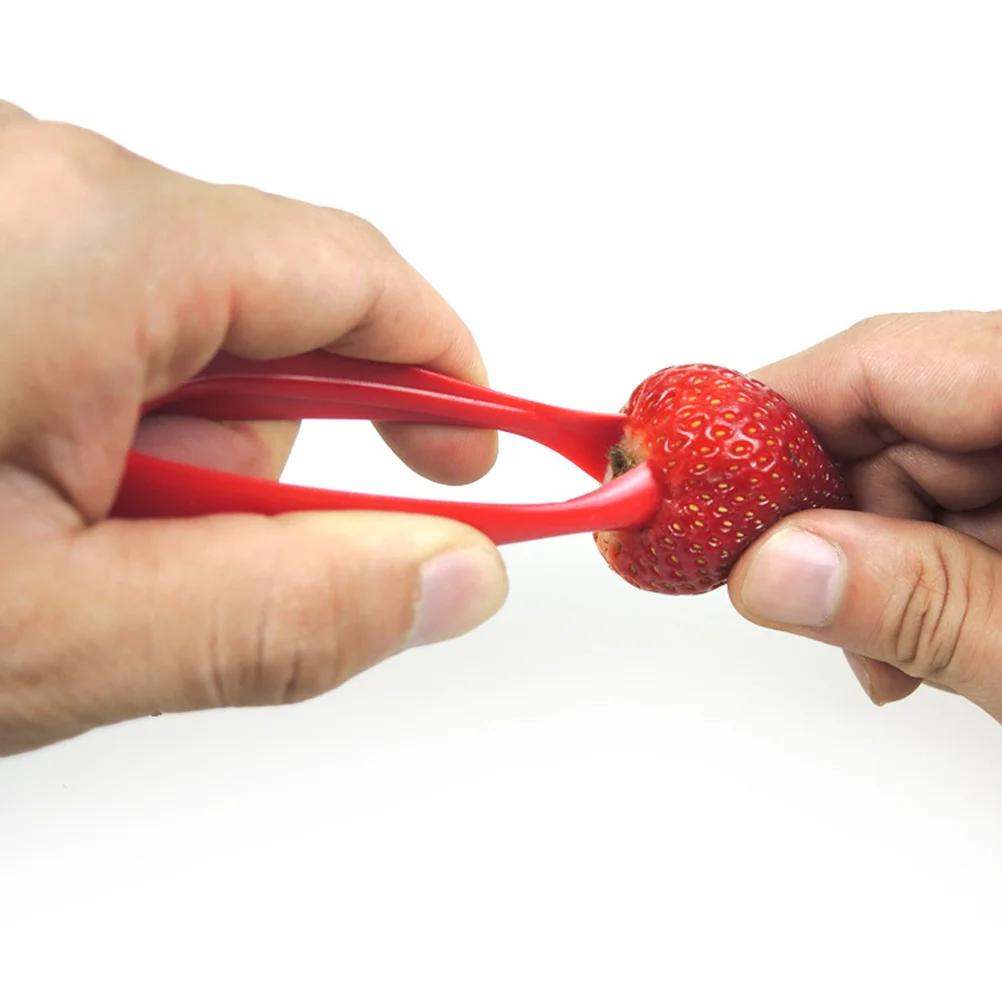 

2Pcs Creative Strawberry Stem Separator Plastic Fruit Corer Stalks Remover Save Time Kitchen Tool Stem Separator