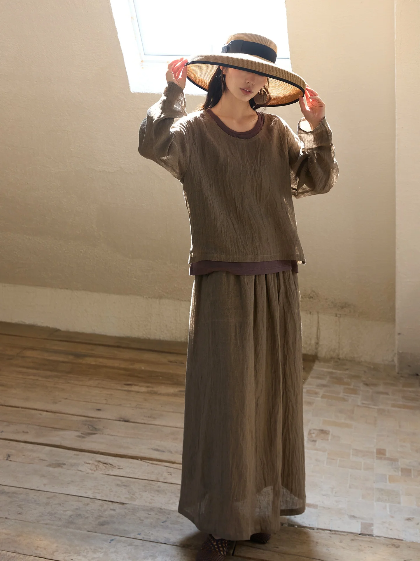 

Топ с имитацией двухслойности и льняной текстурой, с вышивкой в виде пяти полосок, универсальный, подходит к юбке, для женщин, весна-лето-осень