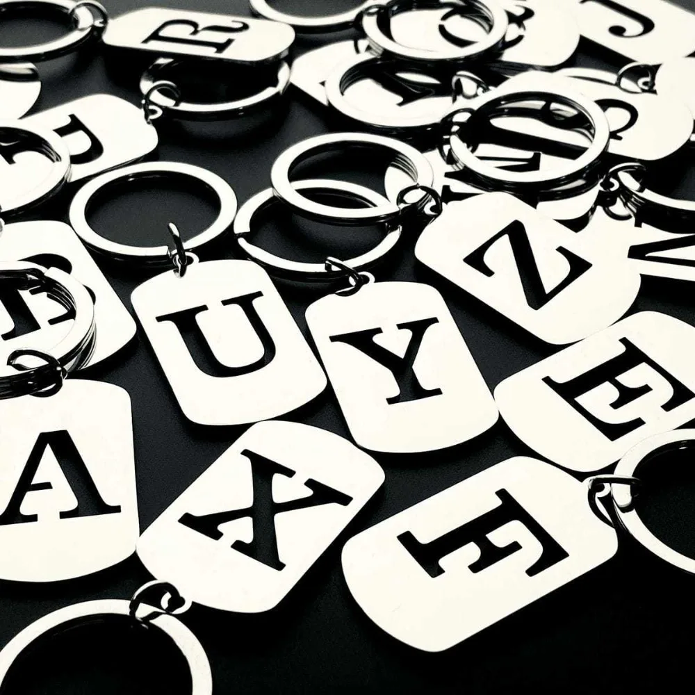 

Personalized Letter Fashion Keyring Men Keyring Woman Square Pendant Keychain Stainless Steel Ornament Car Pendant Wallet Gift