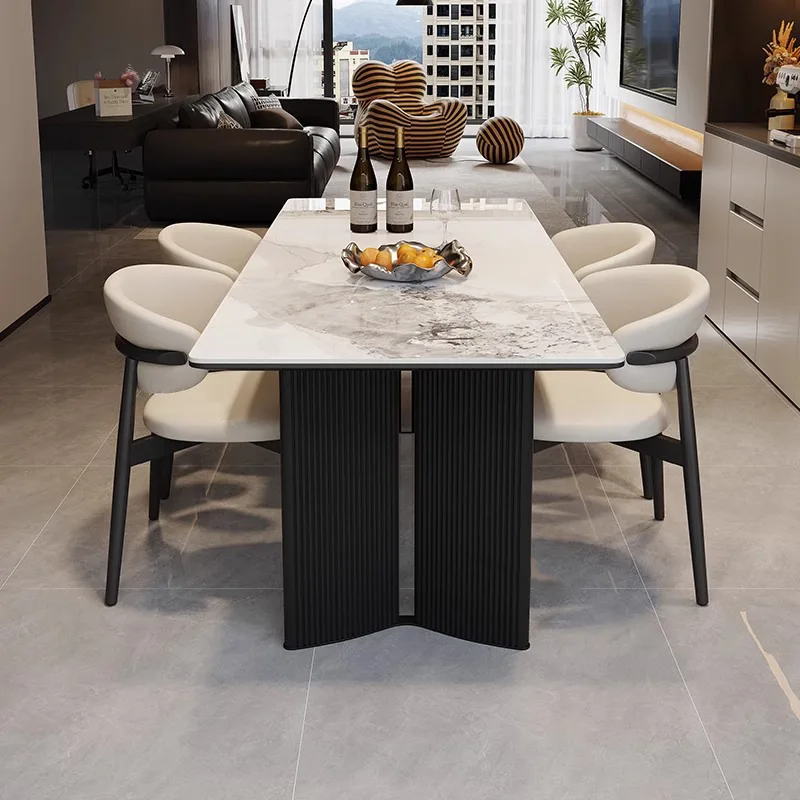 

Обеденный стол и стулья в стиле лайт-люкс — современный простой прямоугольный комплект для небольшой квартиры