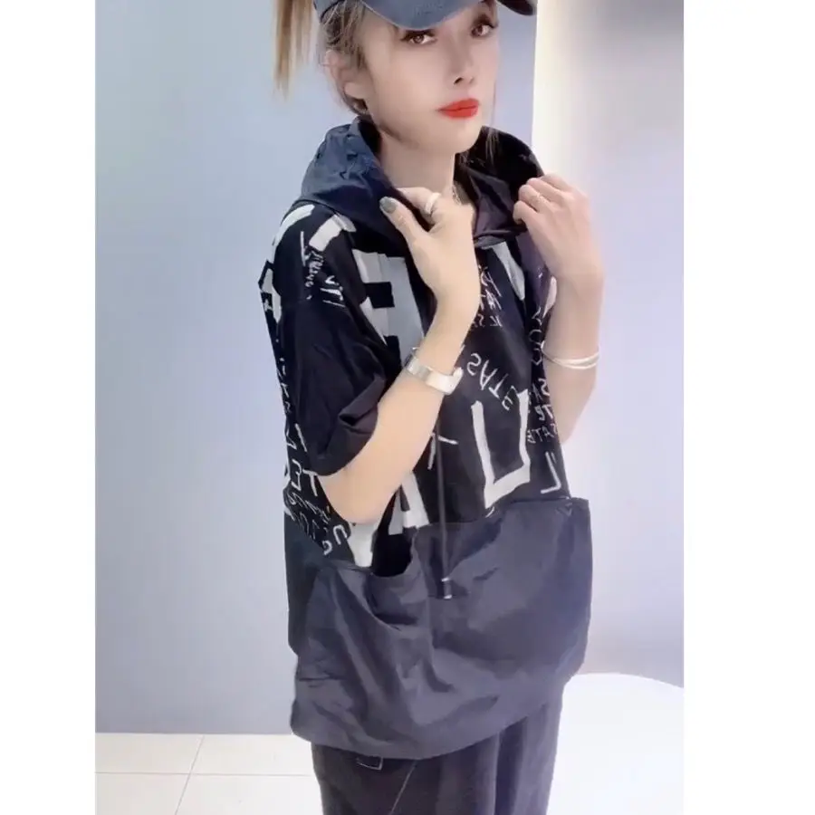 เวอร์ชั่นเกาหลีจดหมายพิมพ์แขนสั้นเสื้อยืดคลุมด้วยผ้าฤดูร้อนใหม่สบายๆหลวมท้องครอบคลุมท็อปส์เสื้อผ้าแฟชั่นสําหรับผู้หญิง