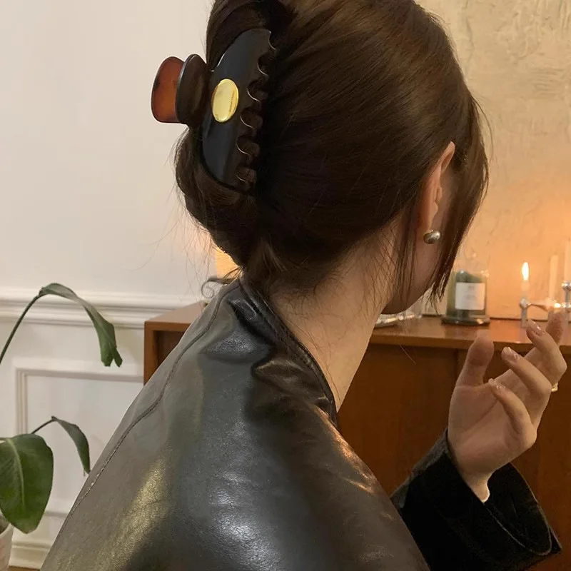 

Maillard Brown Hair Shark Claw Clip Premium Textured for Women Back Head Updo Daily Comfortable Chunky