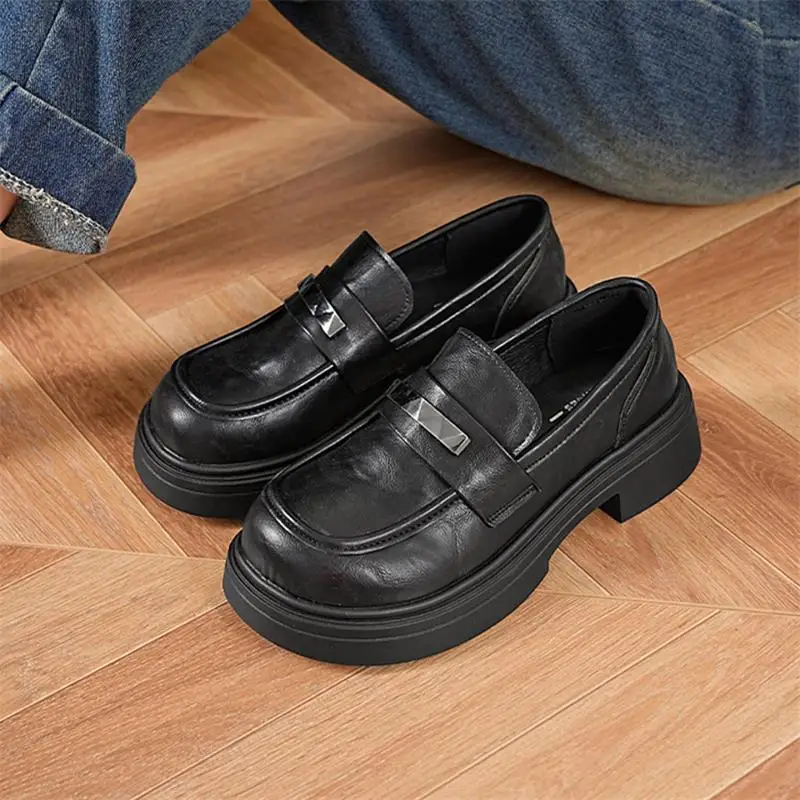 hkdq-women's-loafers-square-toe-chunky-low-heel-platform-sole-crinkled-finish-metal-detail-slip-on-casual-preppy-shoes