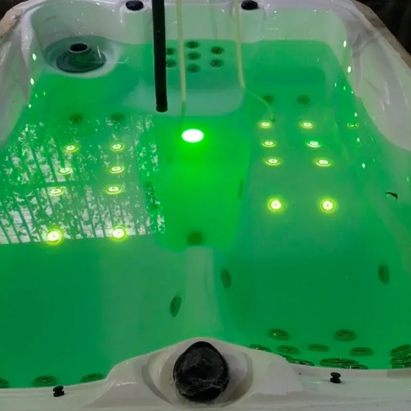 Vasche idromassaggio per esterni in acrilico di lusso da 2,0 m Vasche idromassaggio per 3 persone con 40 getti per uso in giardino