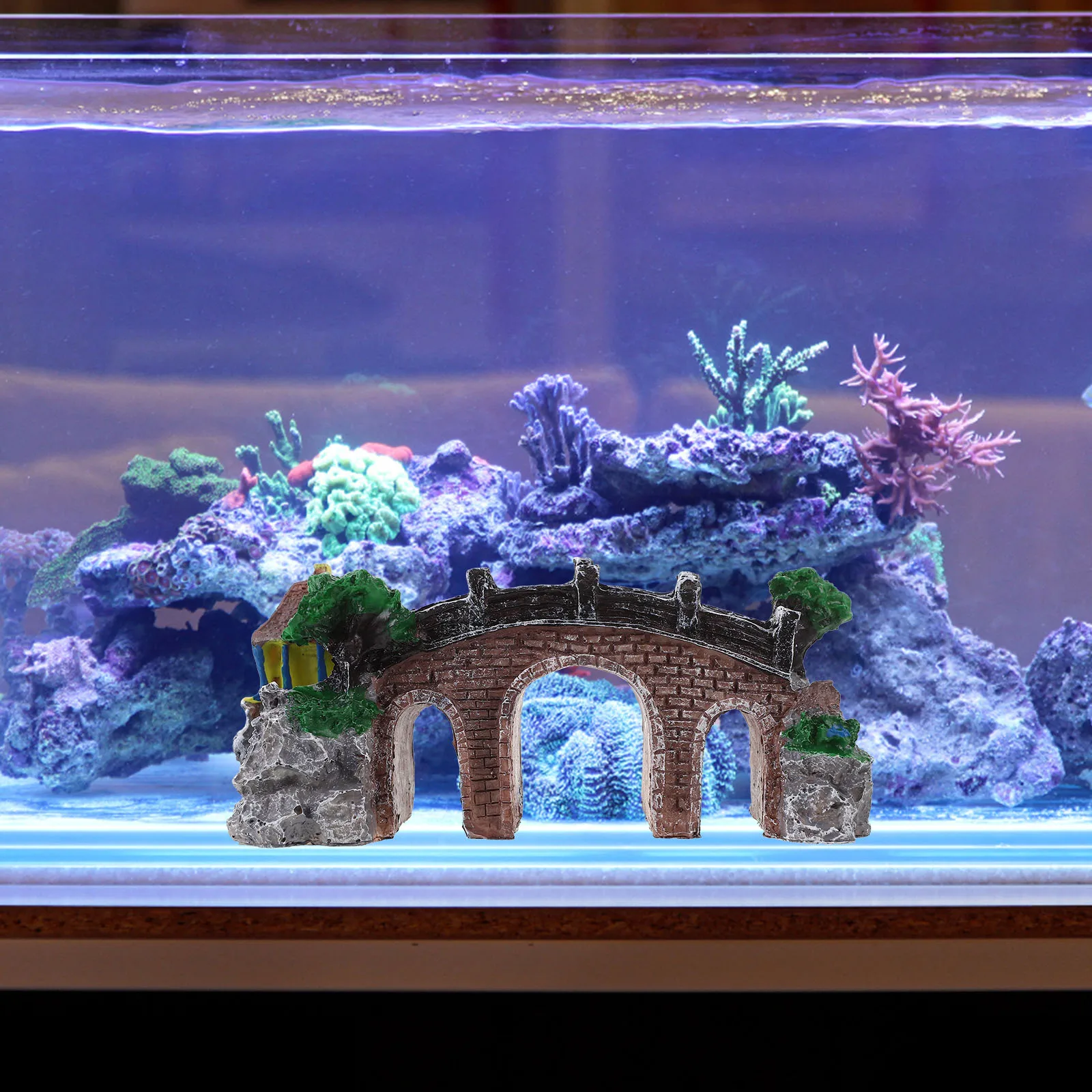 

Fish Tank Bridge Decor Artificial Resin Aquarium Ornament Realistic Modeling Ideal for and Tabletop Display