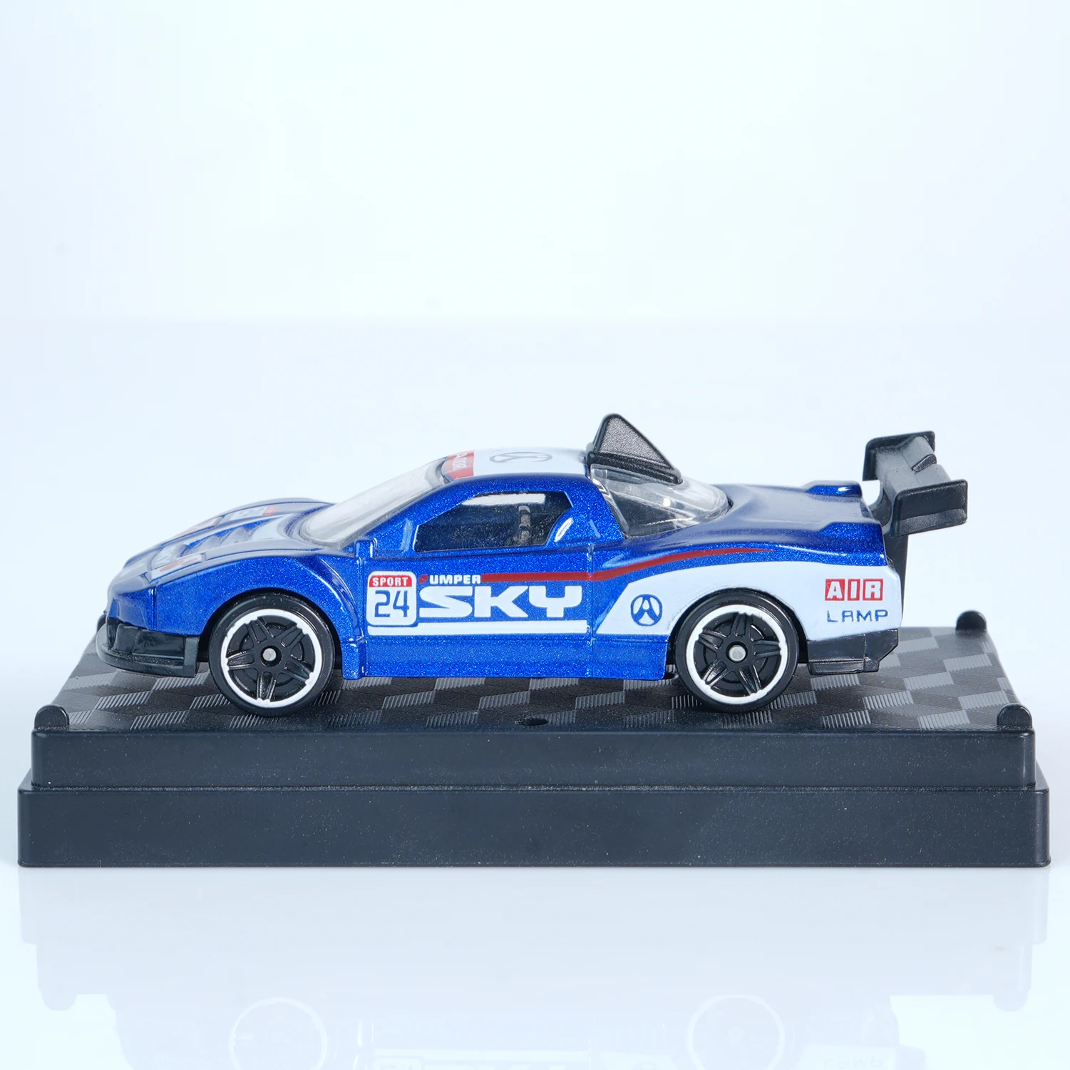 รถของเล่นโมเดลรถแข่งสปอร์ตอัลลอยด์คุณภาพสูง ขนาด 1:64 ของสะสมสำหรับเด็กผู้ชาย ของขวัญสำหรับผู้ที่ชื่นชอบรถยนต์ ของตกแต่ง ของประดับ ของขวัญวันหยุด วันคริสต์มาส วันเกิด