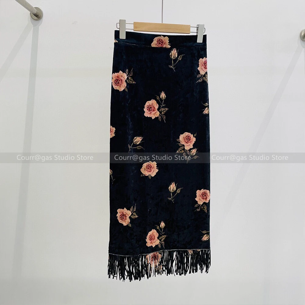 Women's Elegant Temperament Black Background Rose Printed Tassel Velvet Mid-Length Half-body Skirt