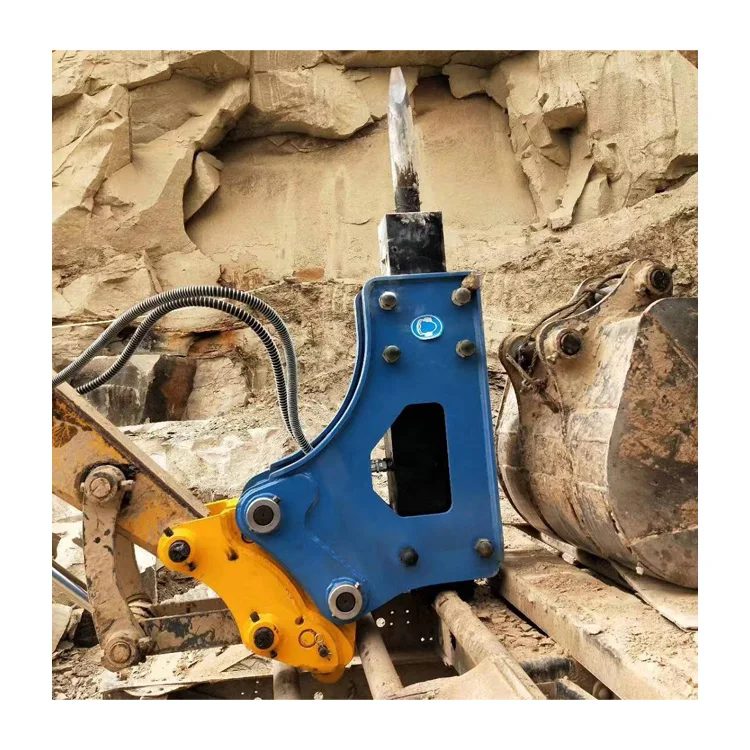 Młot hydrauliczny boczny SB81 z cylindrem azotowym i przewodami olejowymi - podstawowe komponenty