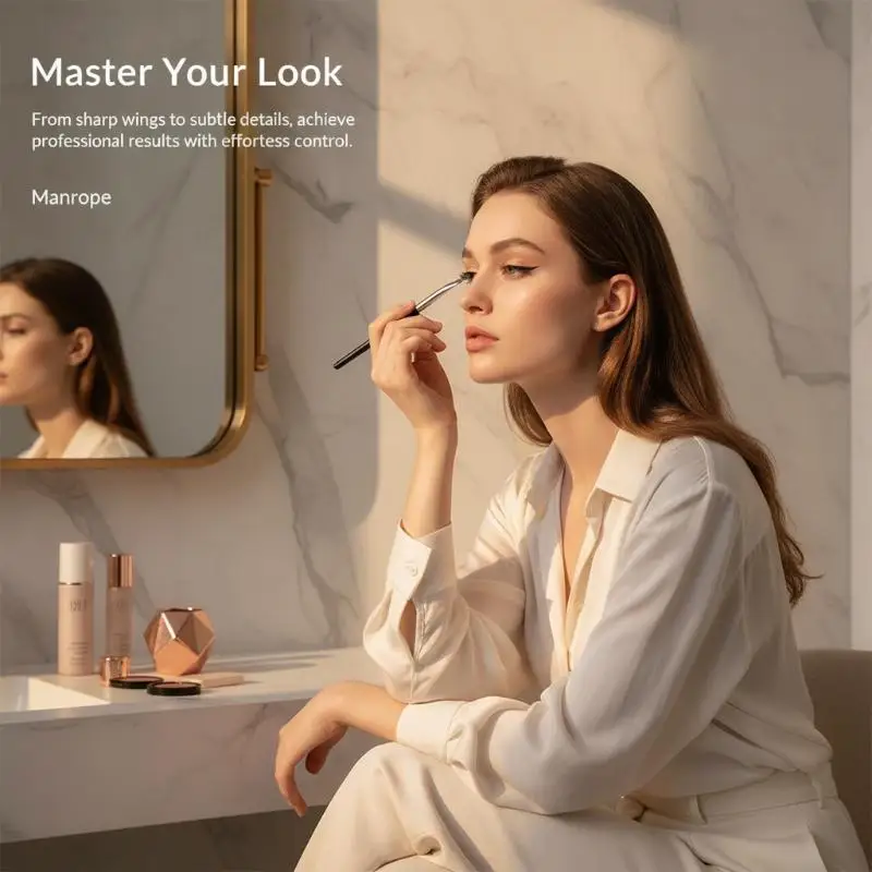 Salon Grade Blade Eyeliner Brush Thin Fine Angled Flat Eyebrow Brush for Professional Makeup Artists Undereye Detail Makeup Des