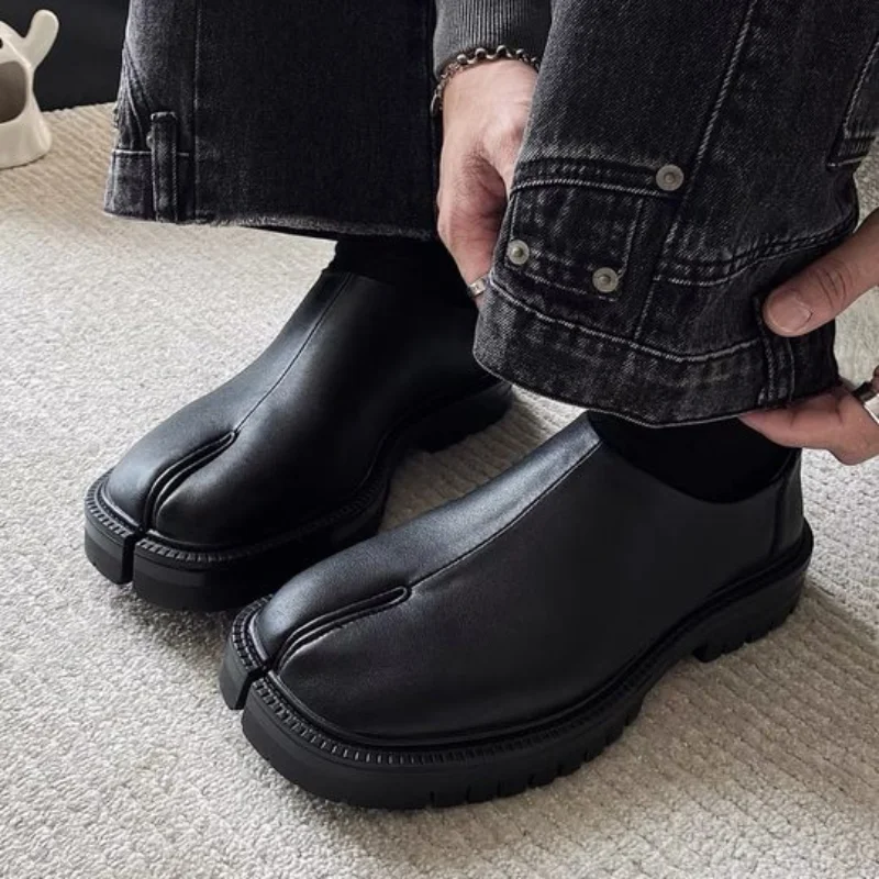 

Женские лоферы таби без шнуровки на массивной платформе, брендовые дизайнерские туфли с раздельным носком, размер 35–45, унисекс, лаконичная модная обувь «Свинья ткацка» 2025