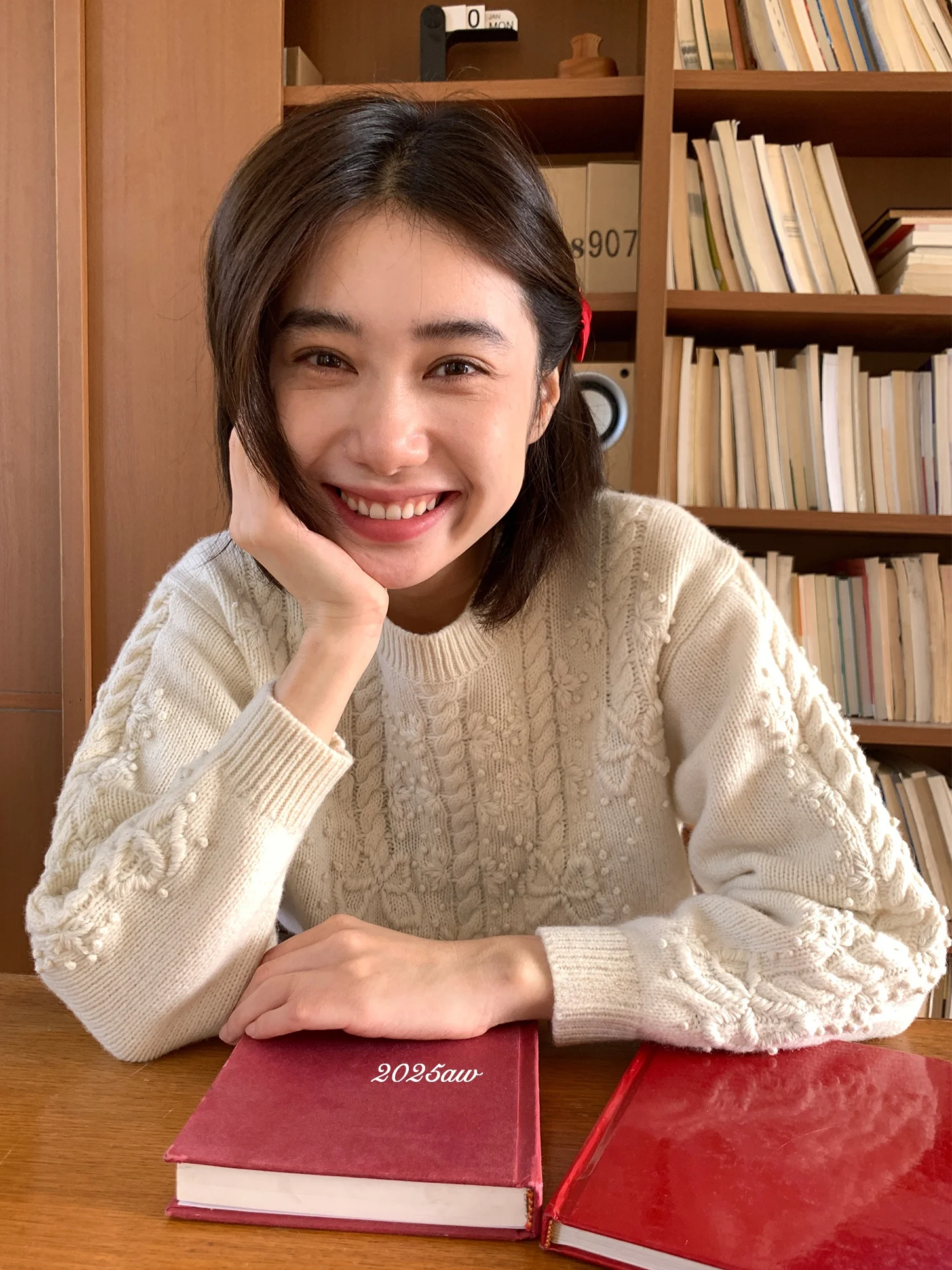 

White We Park l Whispers 00 Wool Heavyweight Hand Knitted Embroidered Knot Sweater Women's Commute Sle