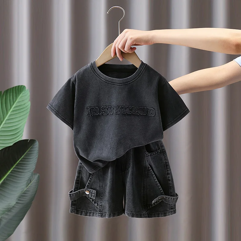 

7401 children's black suit 2025 new summer dress tide cool boys short-sleeved clothes Yankee summer two-piece summer