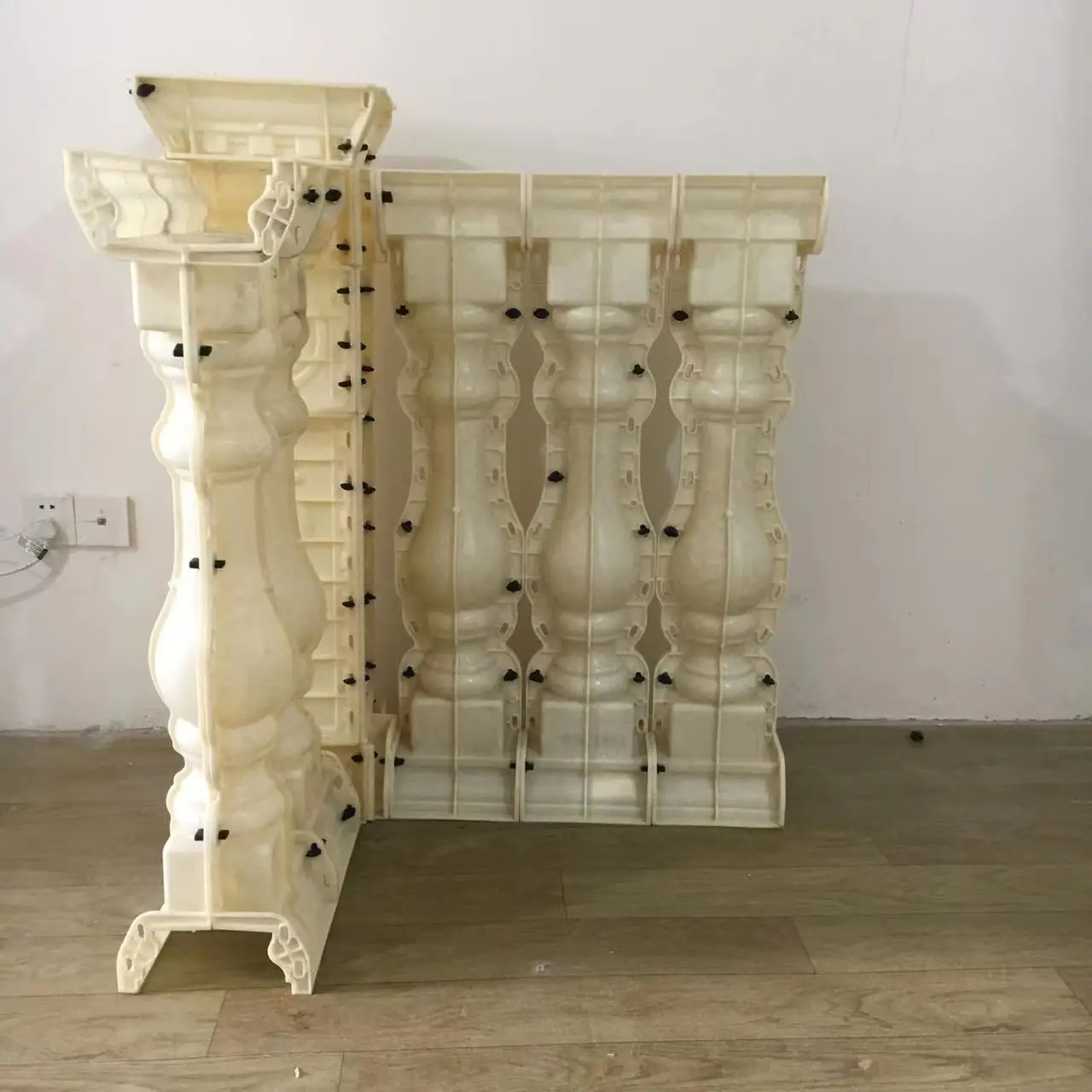 Cement cast-in-place European balcony vase column railing mold fence mold product round gourd abrasive tool thickened model