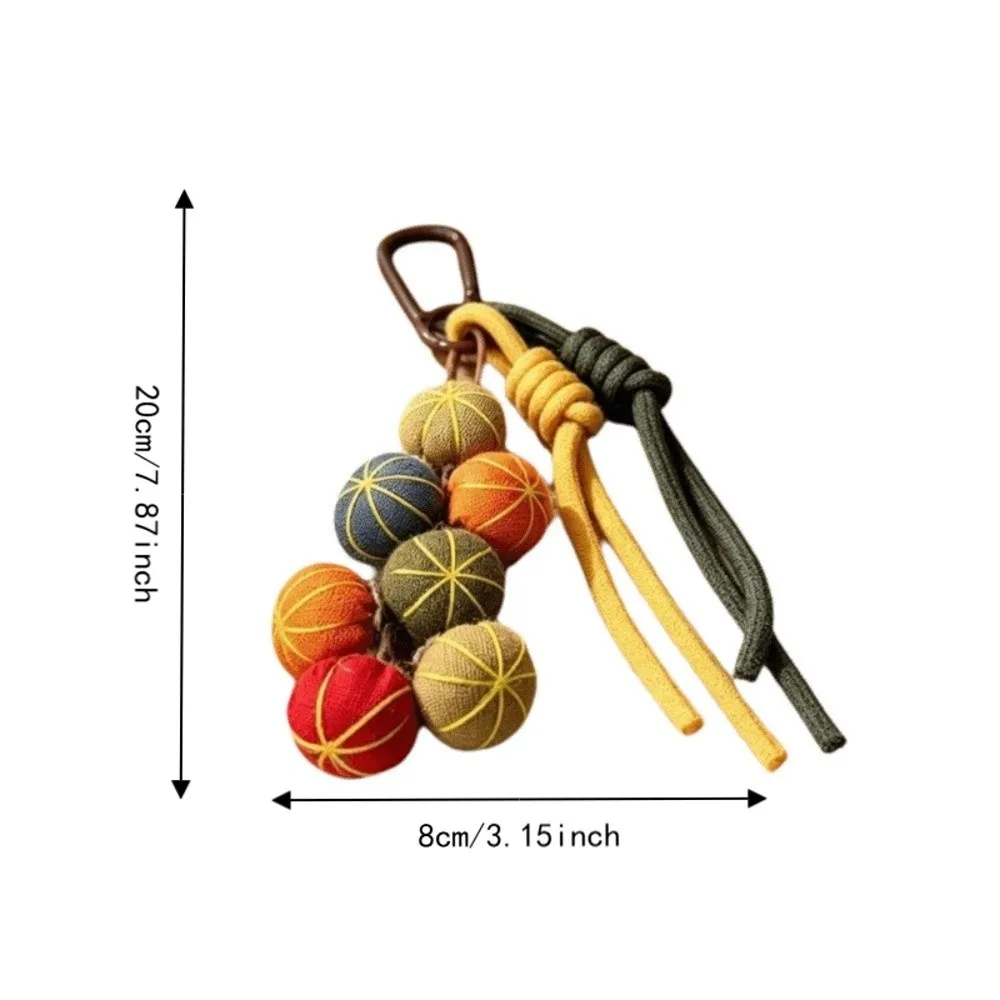 Vintage Stoffblumen-Schlüsselanhänger mit Karabinerhaken, Luffa-Taschenanhänger im pastoralen Stil, leichter Quasten-Botanik-Schlüsselring für Rucksack – Detail 1