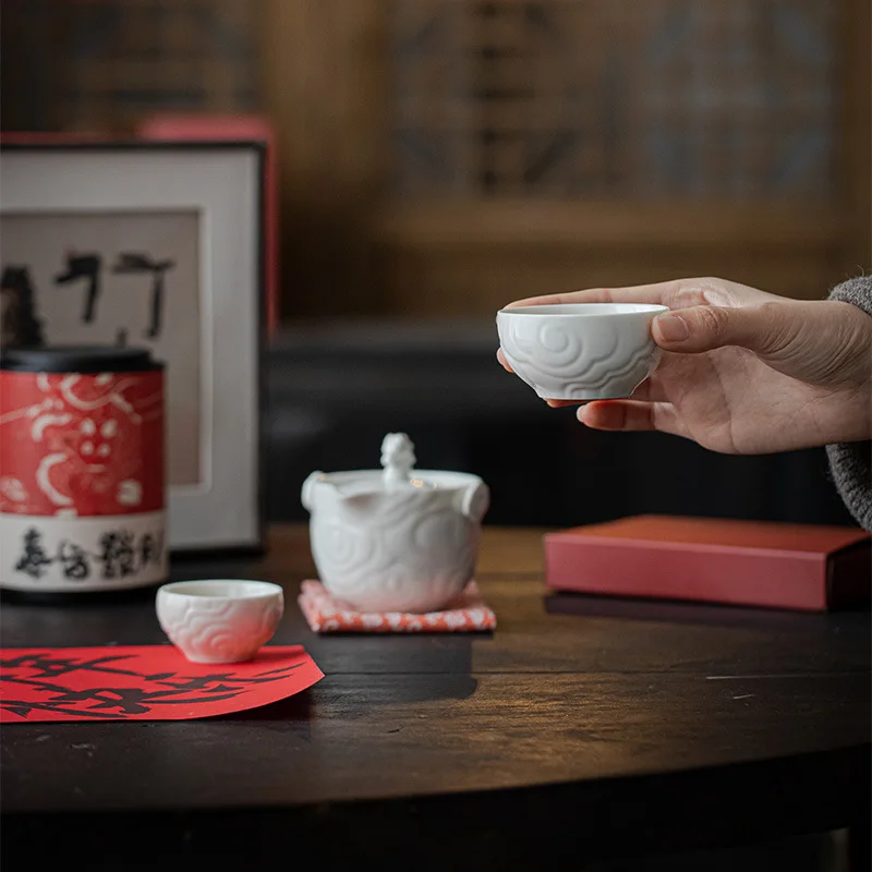 Independent designer co branded Longxing Universiade gift box with one pot and two cups travel tea set as a souvenir gift