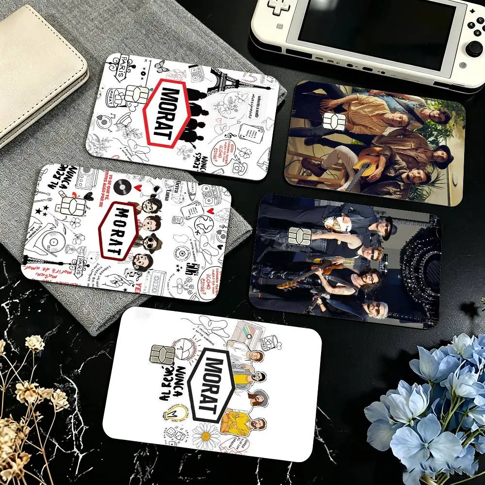 Autocollants HD M-Morat Band Button Lapel Anime pour Carte de Crédit, Petite Puce, Autocollant Imperméable, Décalque pour Carte de Jeu, Cadeau