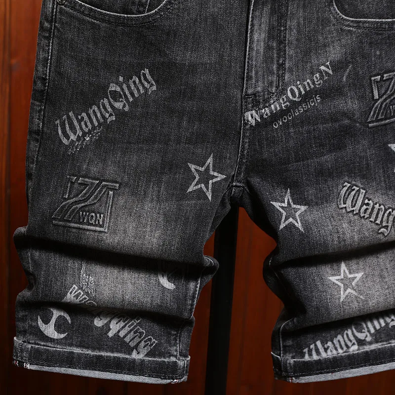 2025 summer thin denim shorts for men's fashion, light luxury printed design, elastic slimming trend, quarter pants