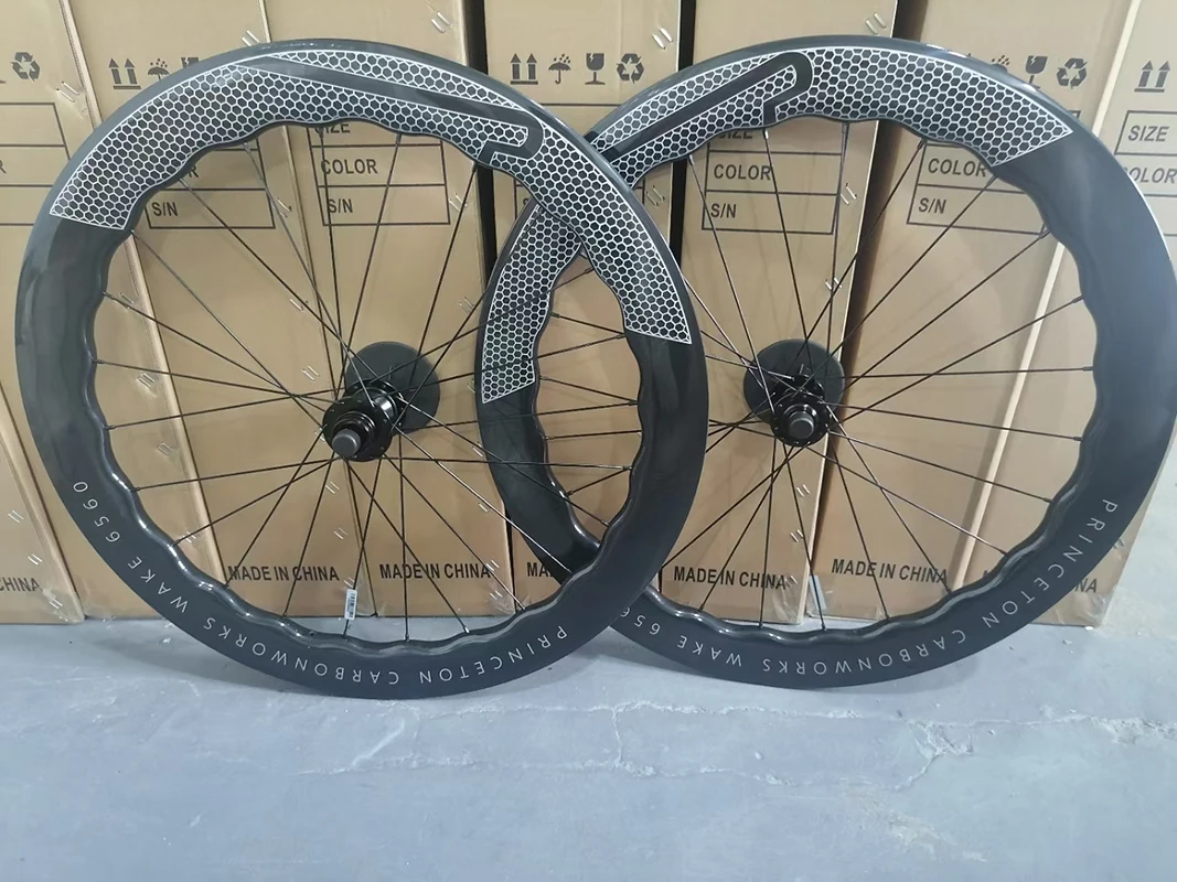 700C 6560 Carbon Road Bike Disc  Wheels Gravel Ceramic Ratcher 36T Hub Width 25/28mm 700c Glossy Carbon Disc Road Bike Wheelset