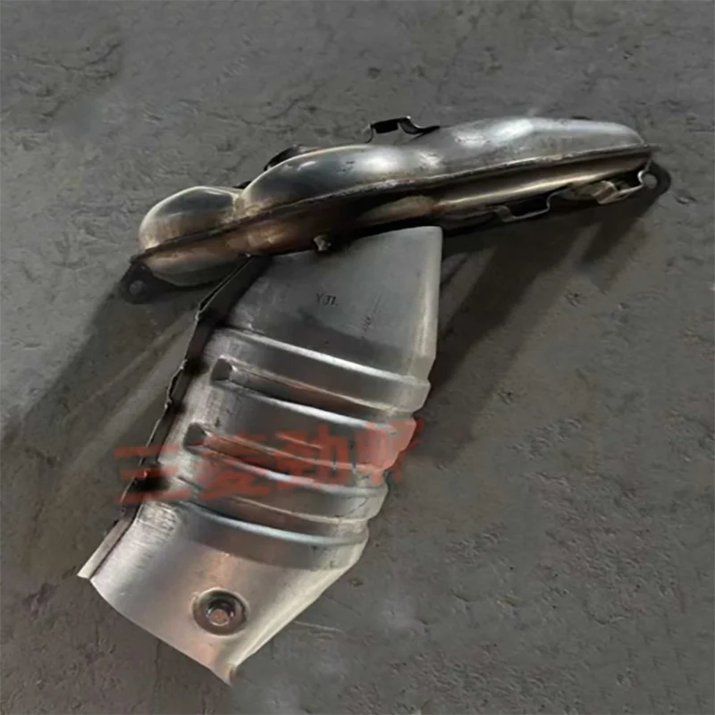 For Mitsubishi Pajero Sport Challenger Montero Sport Nativa 2.4L Catalytic converter exhaust purifier
