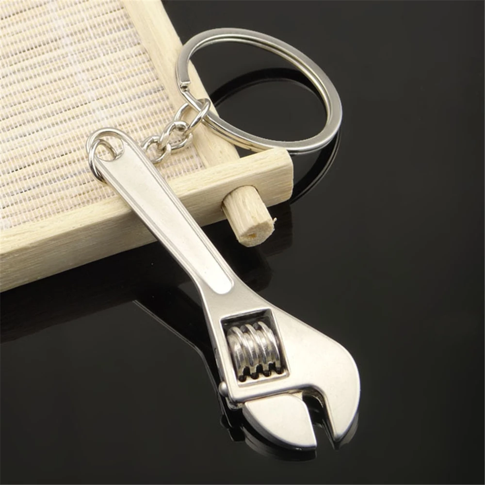 Creative Pliers Wrench Hammer Shovel Shape Keychains Mini Combination Tools Key Chain for Men Car Pendant Utility Pocket Keyring