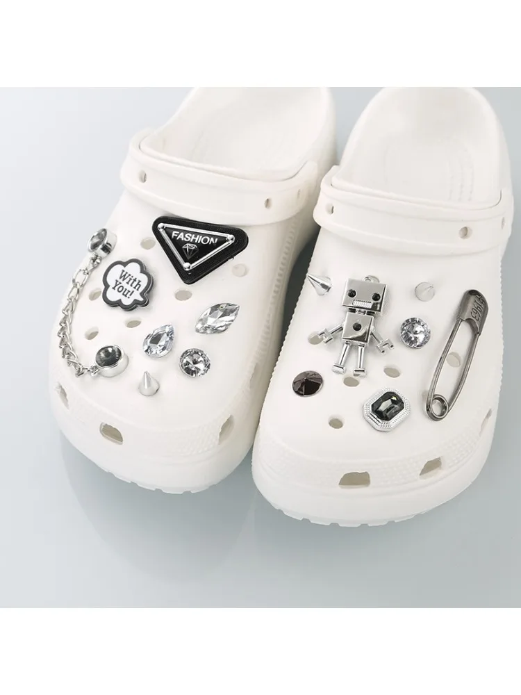 YNPO 14 pièces mode argent mignon Robot forme chaussure boucle décoration bricolage grande taille broches sandale accessoires chaîne chaussures breloques