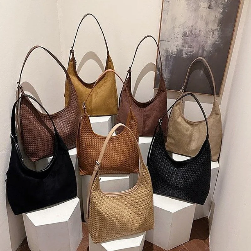 

Elegant Women's Handbag Made Of Premium Leather Boasting Paris High-End Lasting Commuter Design​