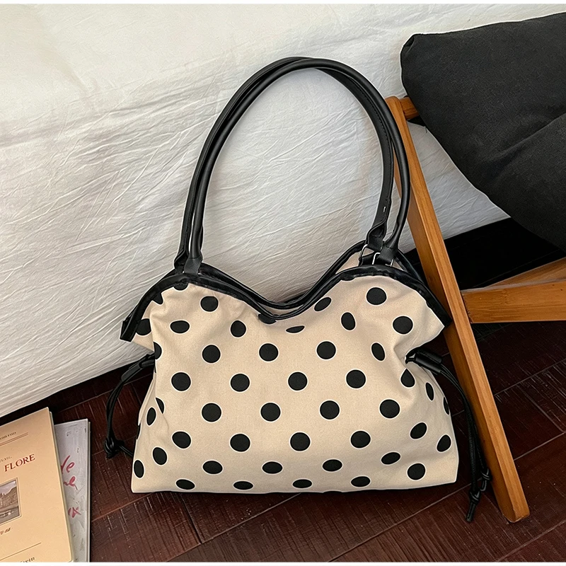 Koreanische Schultertasche aus Baumwoll-Leinen mit Polka Dots, Damen-Patchwork-Tragetasche mit großem Fassungsvermögen, vielseitige Freizeit-Handtasche für den Arbeitsweg – Detail 15