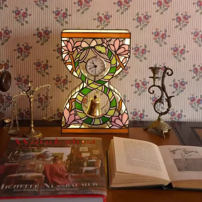Retro Handmade Glass Hourglass 21x8x32cm Luminous 3D Desktop Clock Vintage Style Home Decor Ornament Gift for Office Table