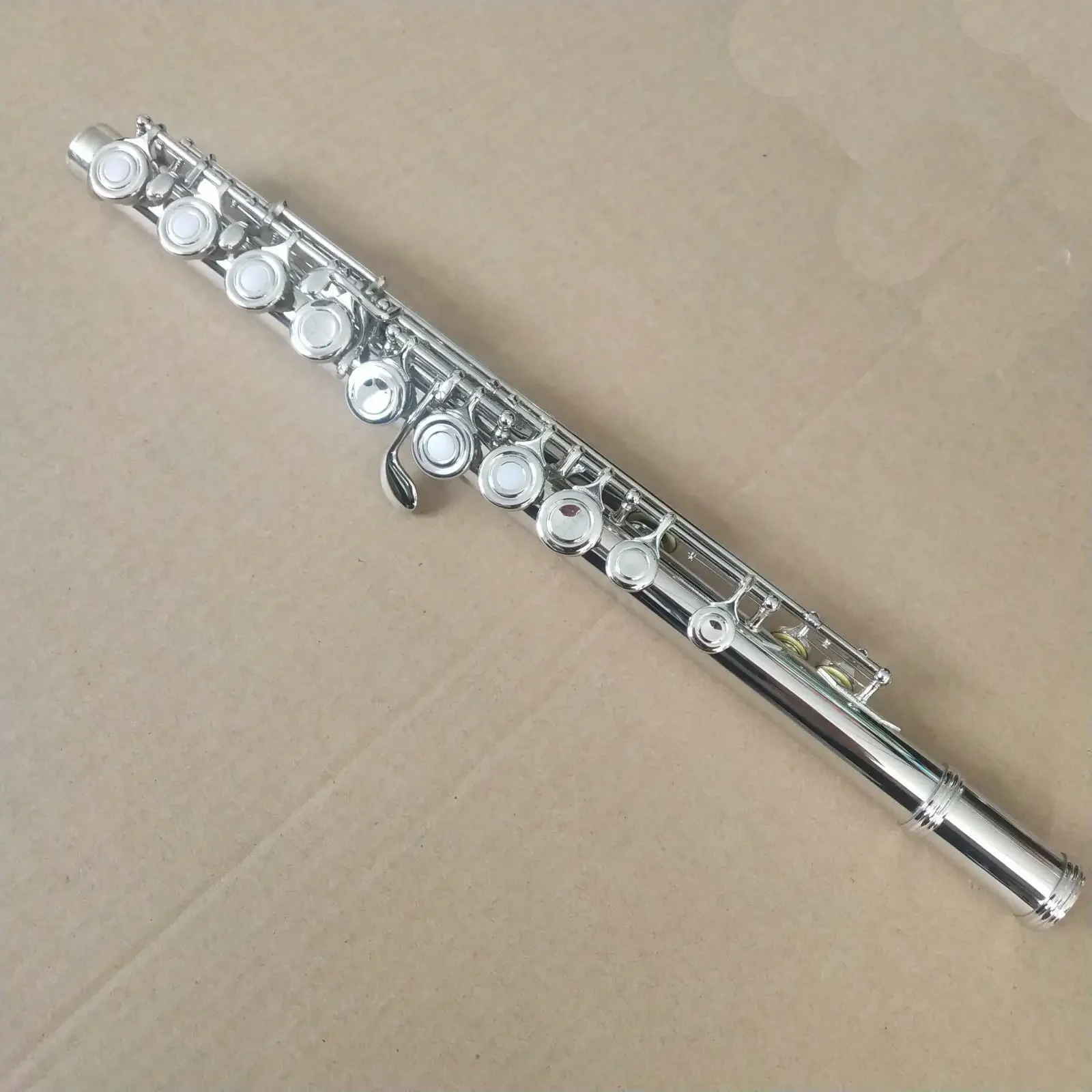 High quality Yamaha style flute, 16 holes, nickel plated