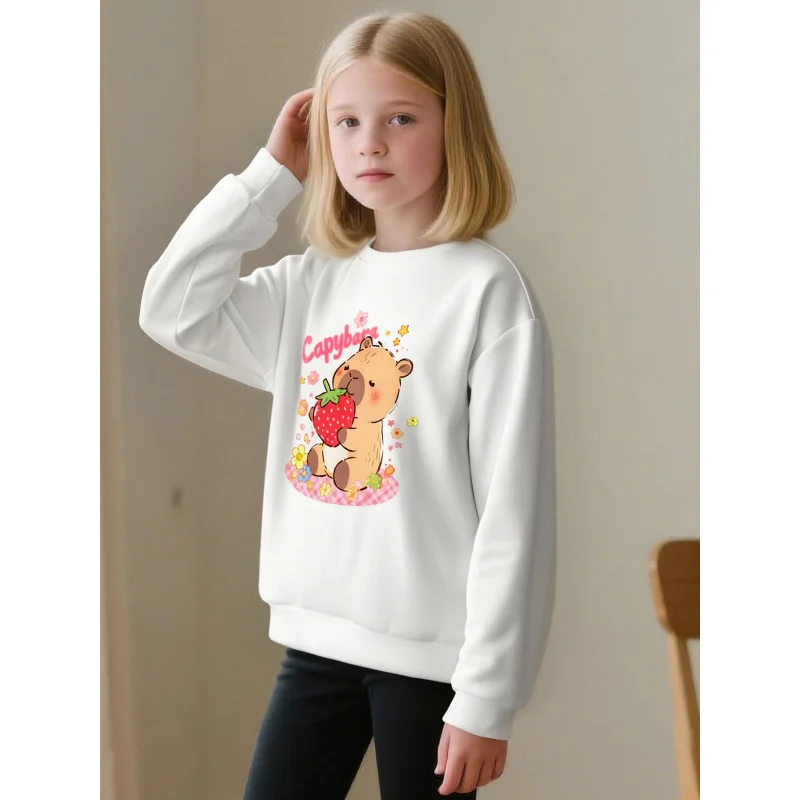 2025 سترة كابيبارا اللطيفة للفتيات تحمل طباعة الفراولة ورقبة دائرية #3