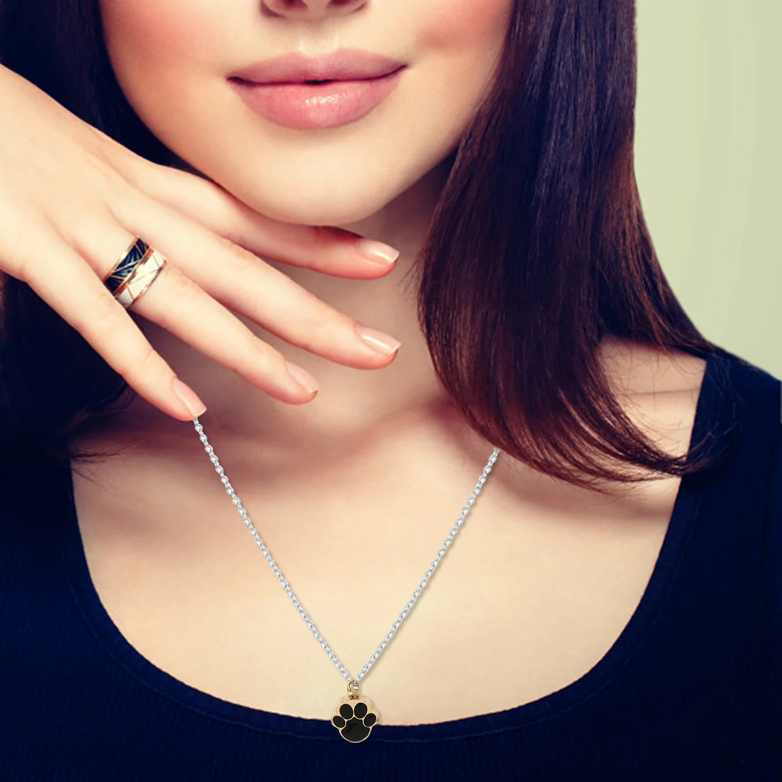 

Кулон-шкатулка для праха из титановой стали, не выцветает, не корродирует, устойчив к ржавчине, мемориальное украшение, креативный дизайн