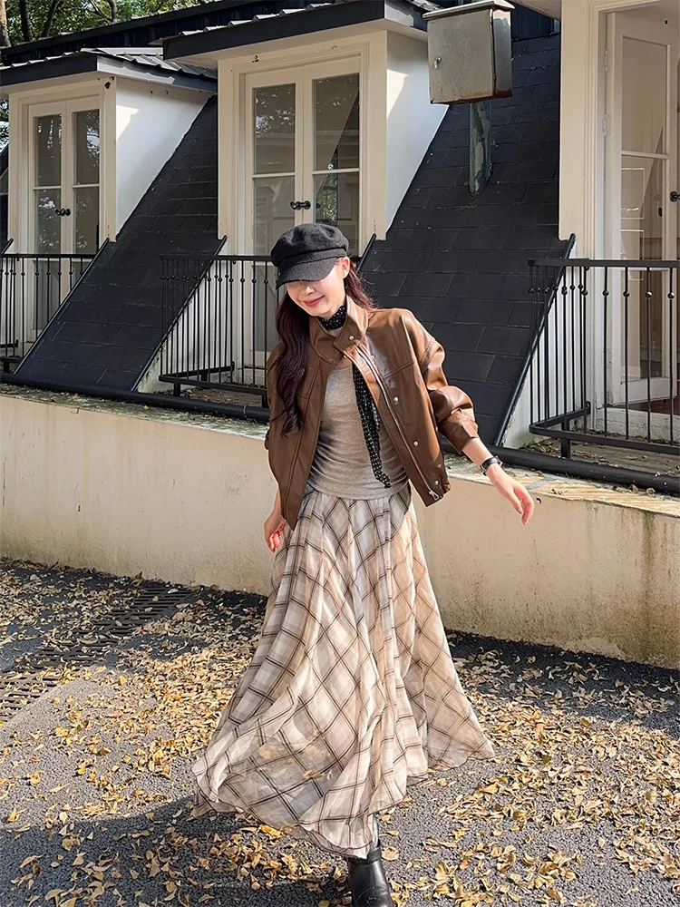 

Premium Brown Stand Collar Motorcycle Leather Jaet Women's Spring 2026 New American Retro Loose Long Sve Coat