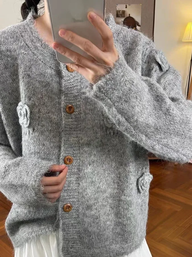 Suéter de Punto Versátil y Suave, Chaqueta de Punto para Otoño e Invierno, E, con Flores 3D en los Hombros, de Alta Ca...