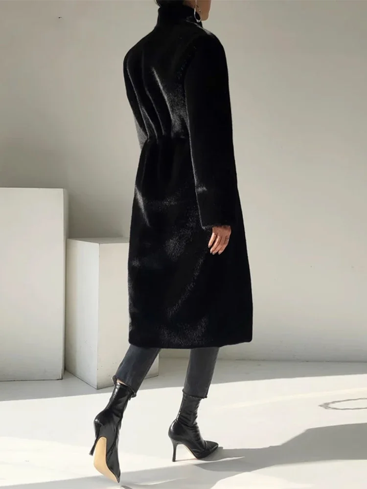 طويل أسود فاخر أنيق أنيق سميك دافئ رقيق شعر ناعم فو فرو المنك معطف المرأة الوقوف طوق الزنانير