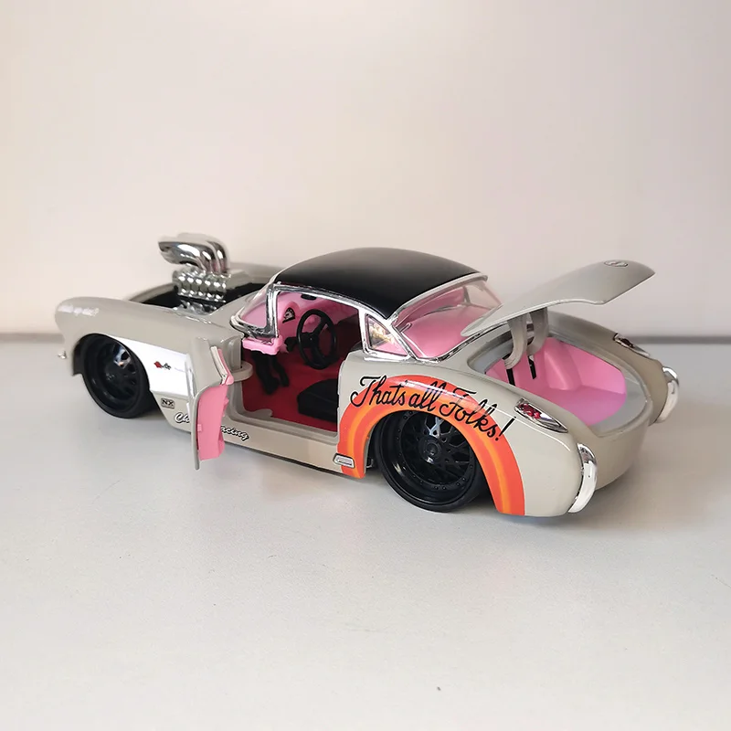 جادا 1:24 مقياس سبيكة 1957 كورفيت باتجيرل لعبة صغيرة سيارة كلاسيكية محاكاة دييكاست نموذج تذكارية عرض مجموعة الهدايا