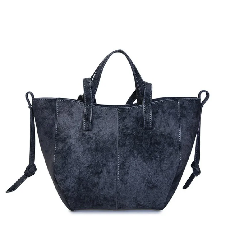 

Chic Minimalist Casual Leather Crossbody Bag With Solid Color Large Capacity Trendy Style For Women Everyday Shopper