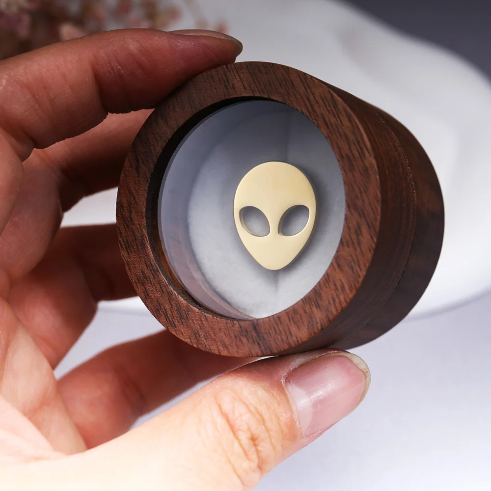 Tangula Unique Design Alien Brooches Stainless Steel Mens Badge Pins Accessories Fashion Shirt Suit Lapel Pin for Groomsman