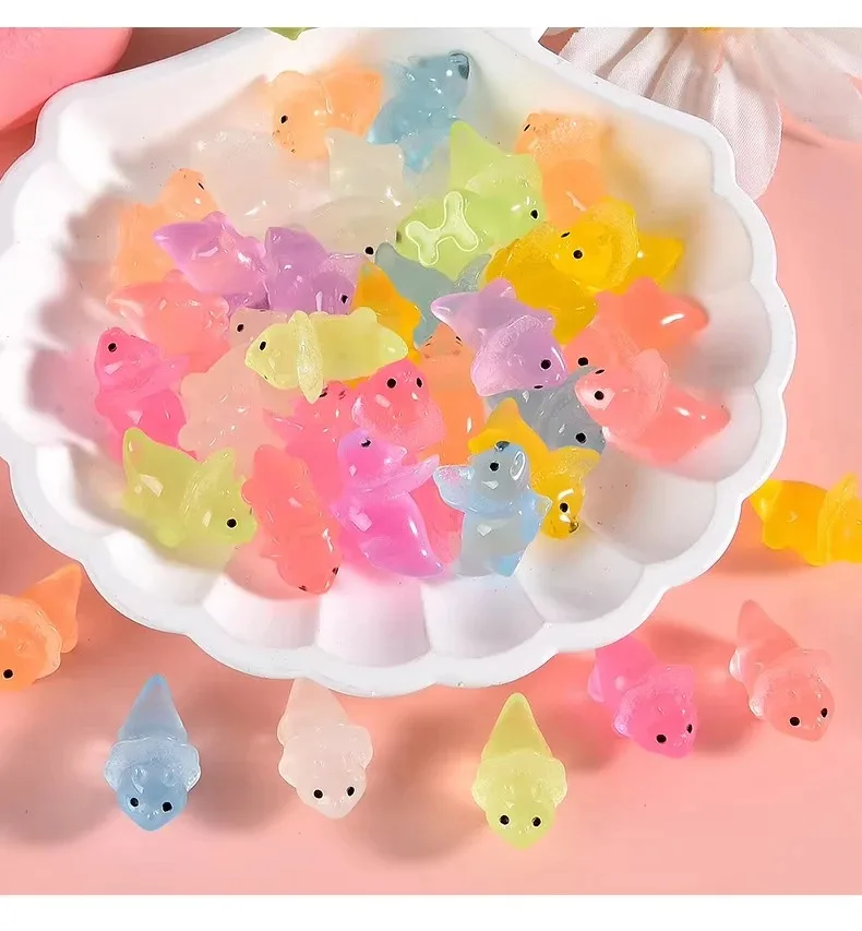 10 قطعة Noctilucent مضيئة ديناصور الراتنج ترايسيراتوبس موس المشهد الصغير التماثيل الجنية حديقة الديكور ديكور المنزل هدية