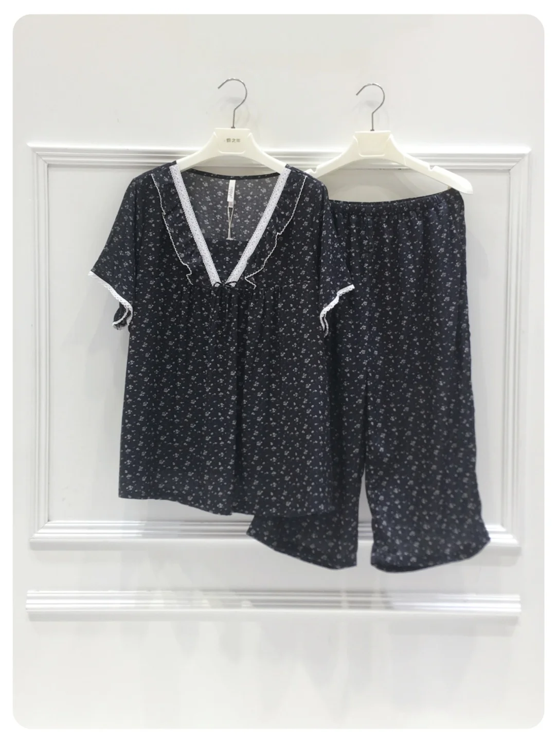 pigiama-estivo-da-donna-nicola-premium-in-rayon-maniche-corte-stile-country-con-stampa-floreale-pantaloncini