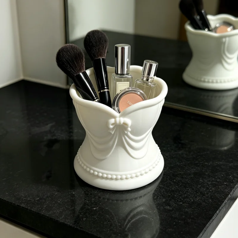 Vintage Butterfly-Shaped Makeup Brush Holder, Matte Texture Cosmetic Storage Container, High Aesthetic Decorative Waterproof Bathroom Accessory, Storage Tube for Makeup Brushes, Lip Gloss, Eyebrow Pencil, Mini Perfume, and Small Beauty Items