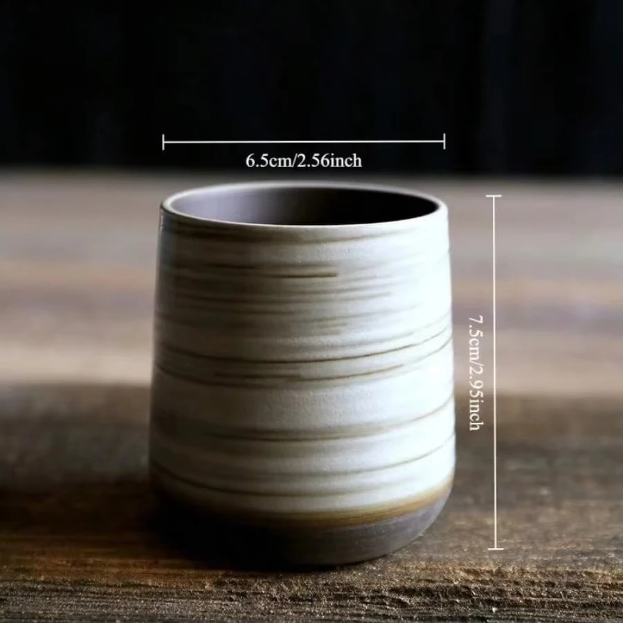 밝은 노란색