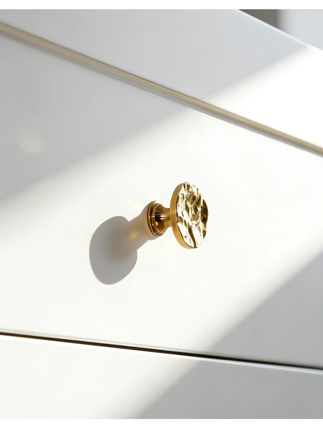 SAILANKA Massiv-Messing Möbelgriffe mit Wellenfinish, Einloch-Schubladengriffe, Schranktürgriffe – Detail 7