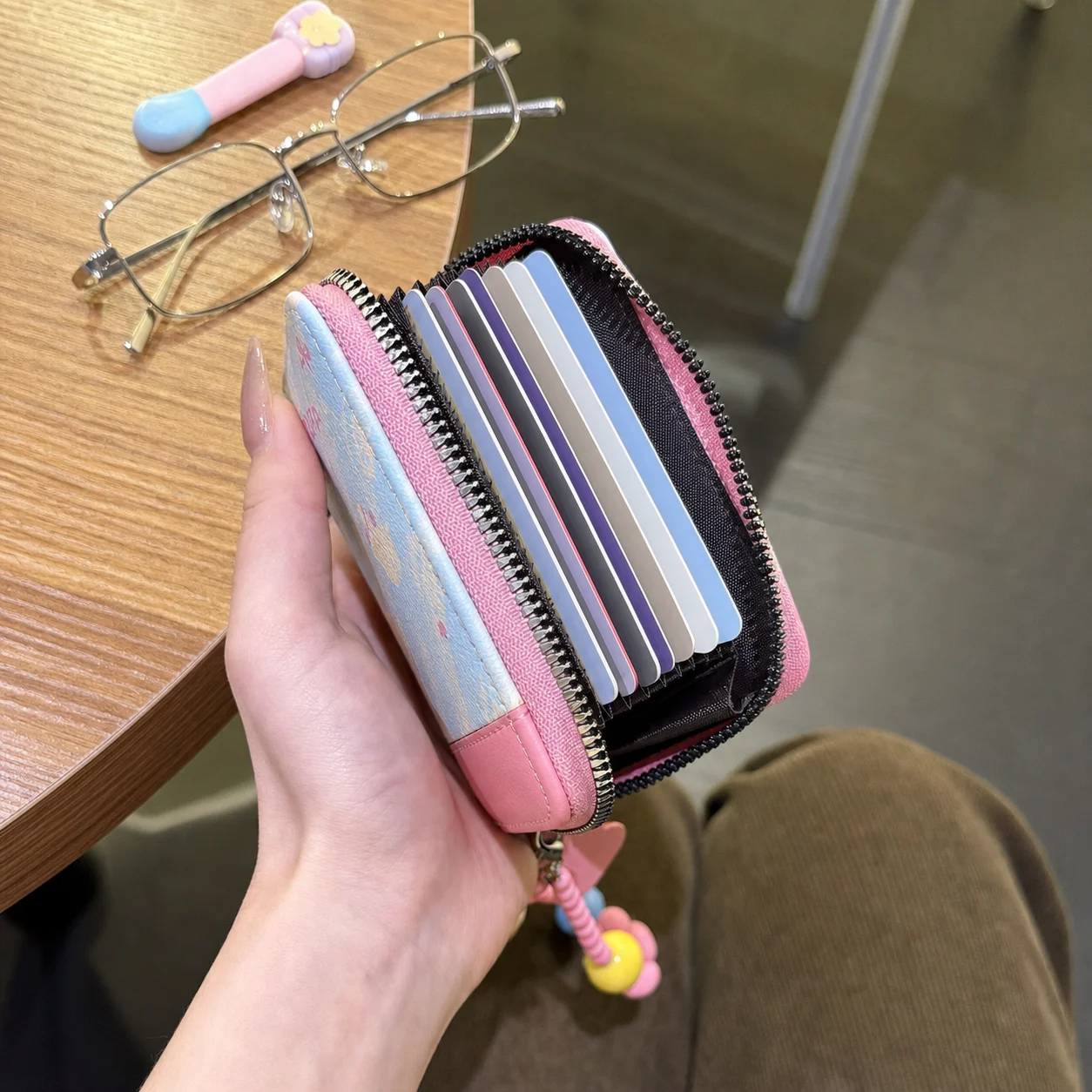 Portable Embroidery Dachshund Dog Wallet Phone Pendant PU Leather Sausage Dog Organ Card Bag Multiple Card Fashion