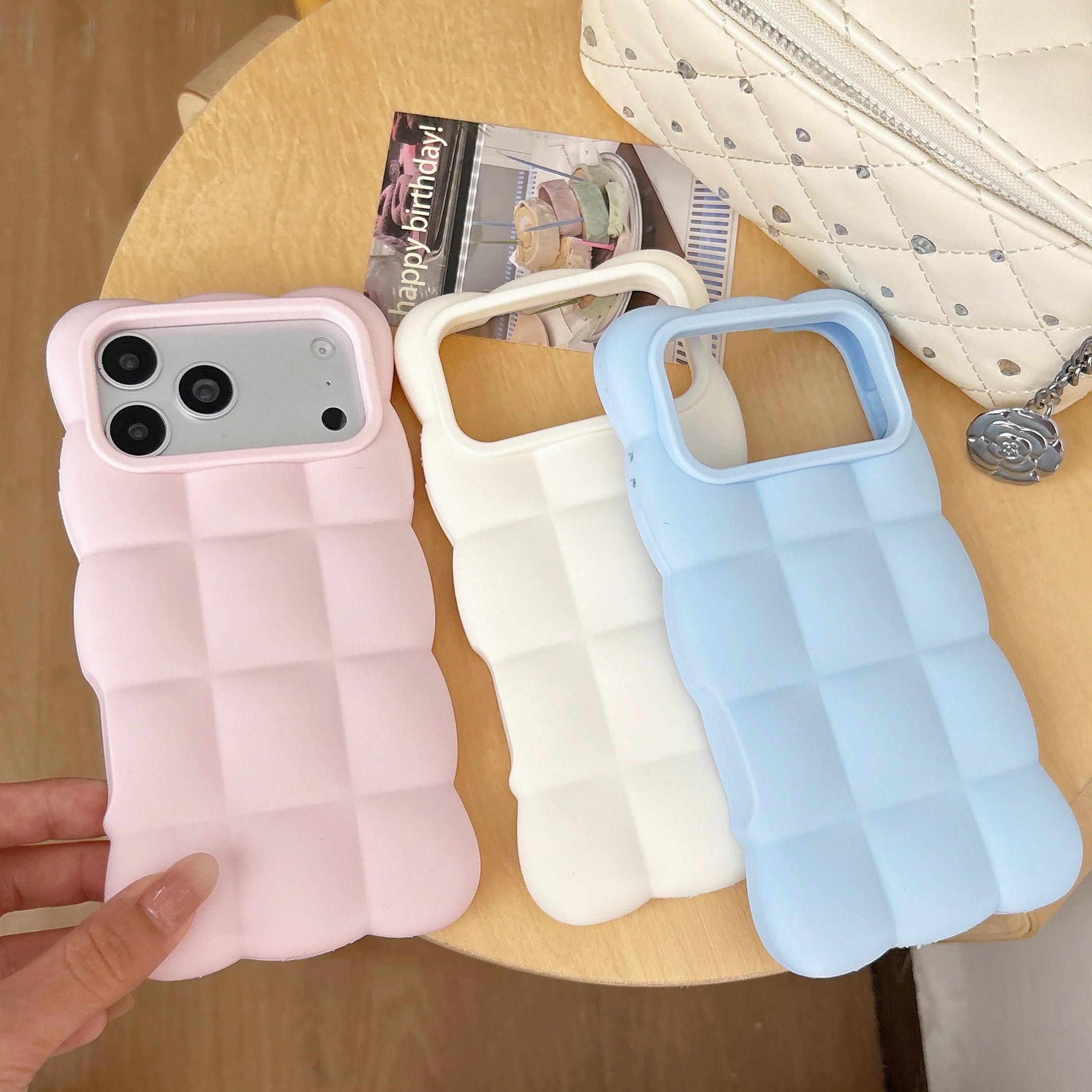 Cute Cartoon Wrist Strap Silicone Case - Милый 3D-чехол из мягкого силикона с