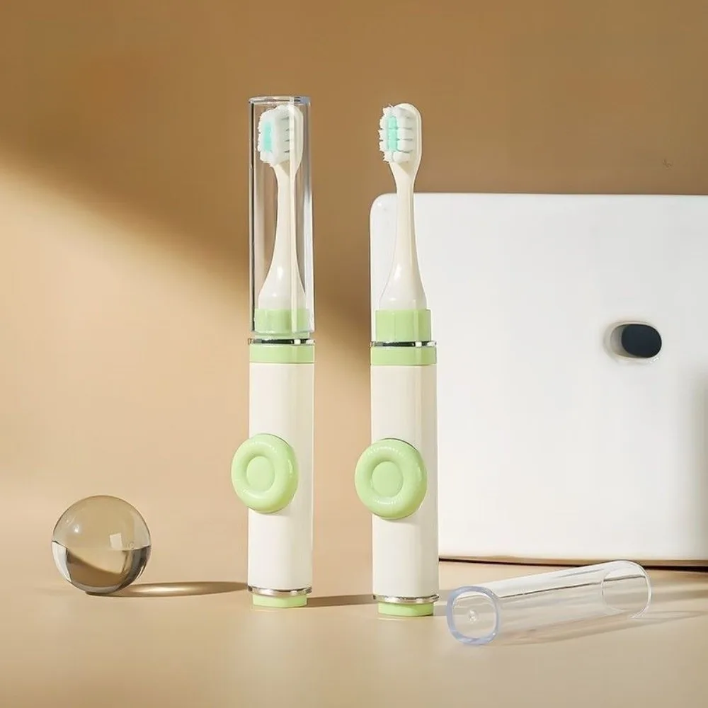 فرشاة أسنان بلاستيكية للسفر خفيفة الوزن لتنظيف الفم بشعيرات ناعمة فرشاة أسنان للعناية بالفم فرشاة أسنان قابلة للطي للأطفال #1