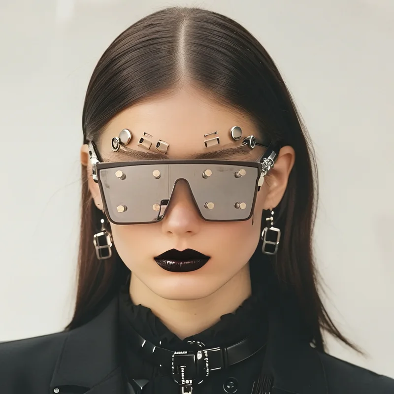 

Handcrafted Punksquare Frame Halloween Futuristic Tech Black Rivet Circular Glasses Costumes Prop Cosplay Party Accessory