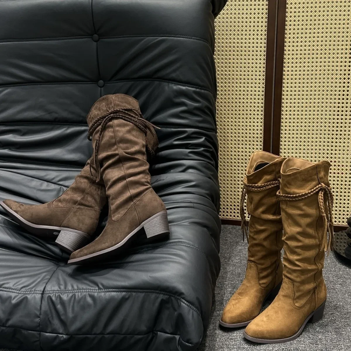 

Retro Style Western Women Knee-High Boots Fashion Cowboy Pointed Toe Low Thick Heels Casual Ladies Shoes Zapatos De Mujer