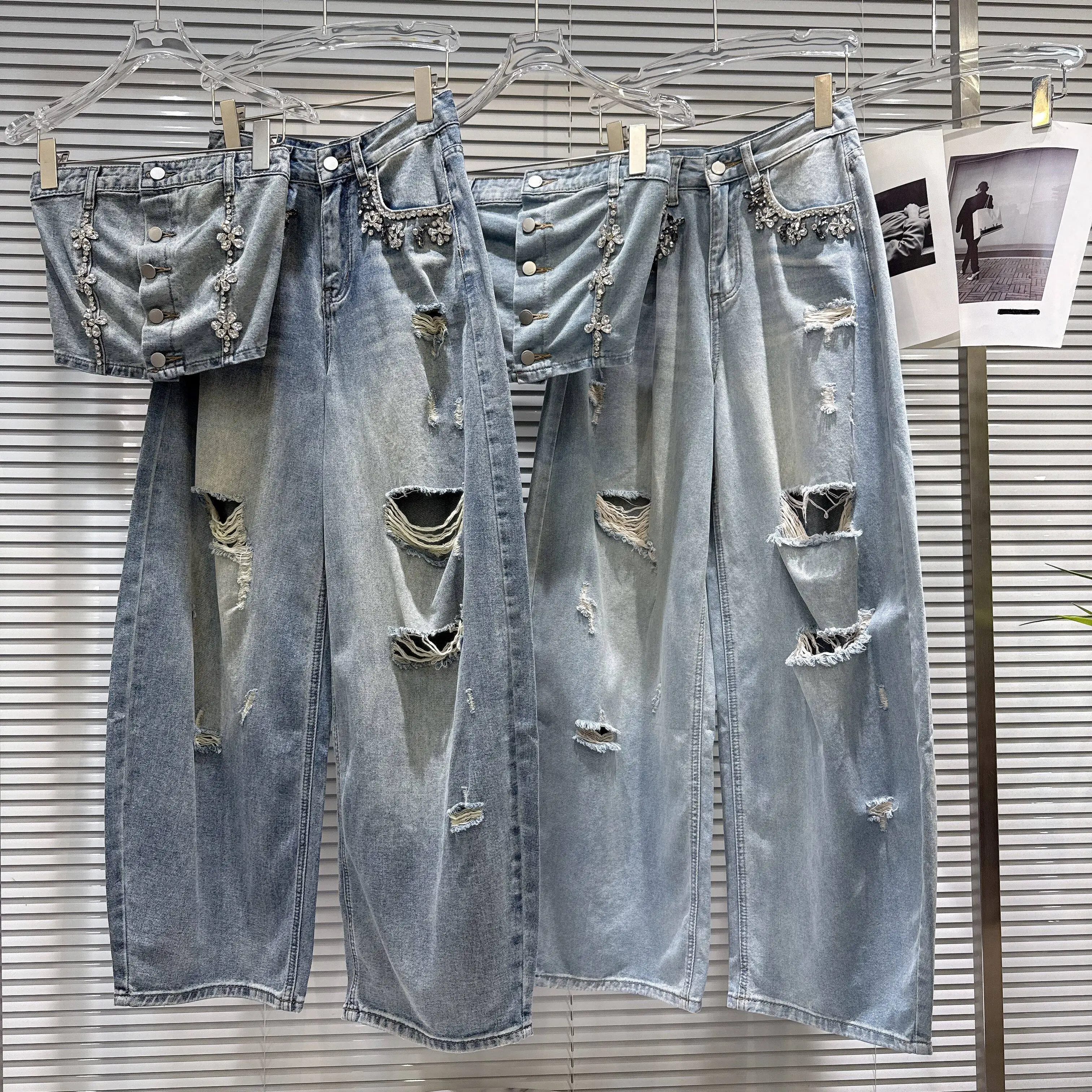 

2026 Summer New Heavy-duty Hot Girl Floral Rhinestone Bandeau Top + Distressed Wide-leg Denim Pants Set, Two Piece Sets Women