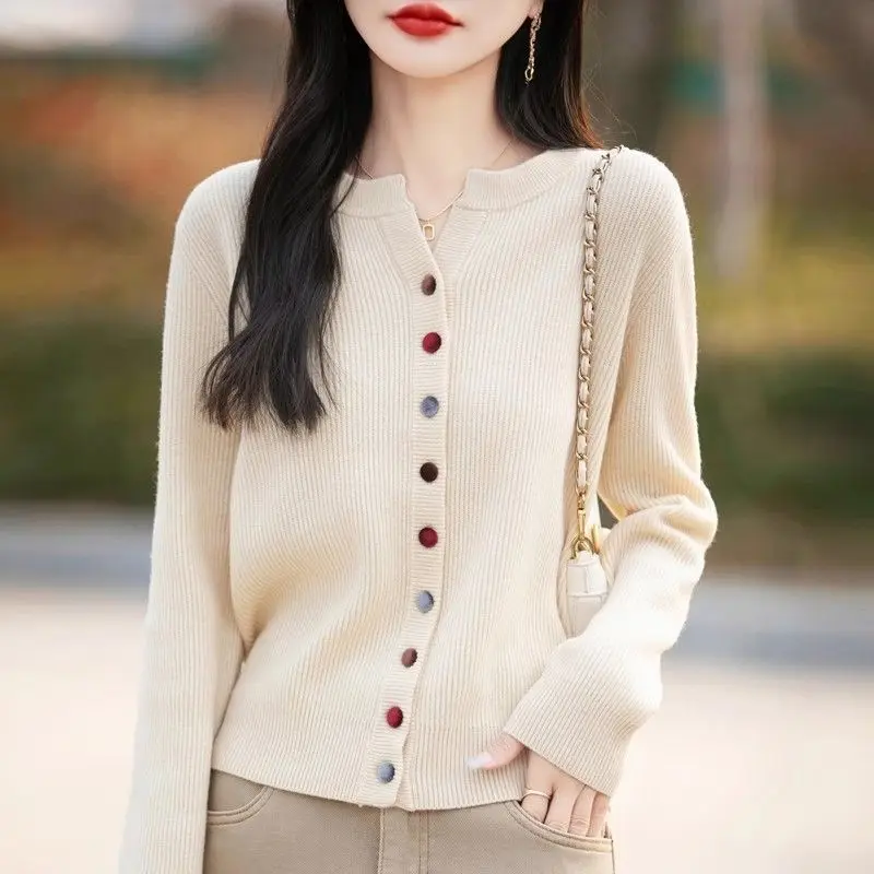 

Новый женский вязаный кардиган с V-образным вырезом, синий, с длинными рукавами, уникальный и красивый, весенняя коллекция