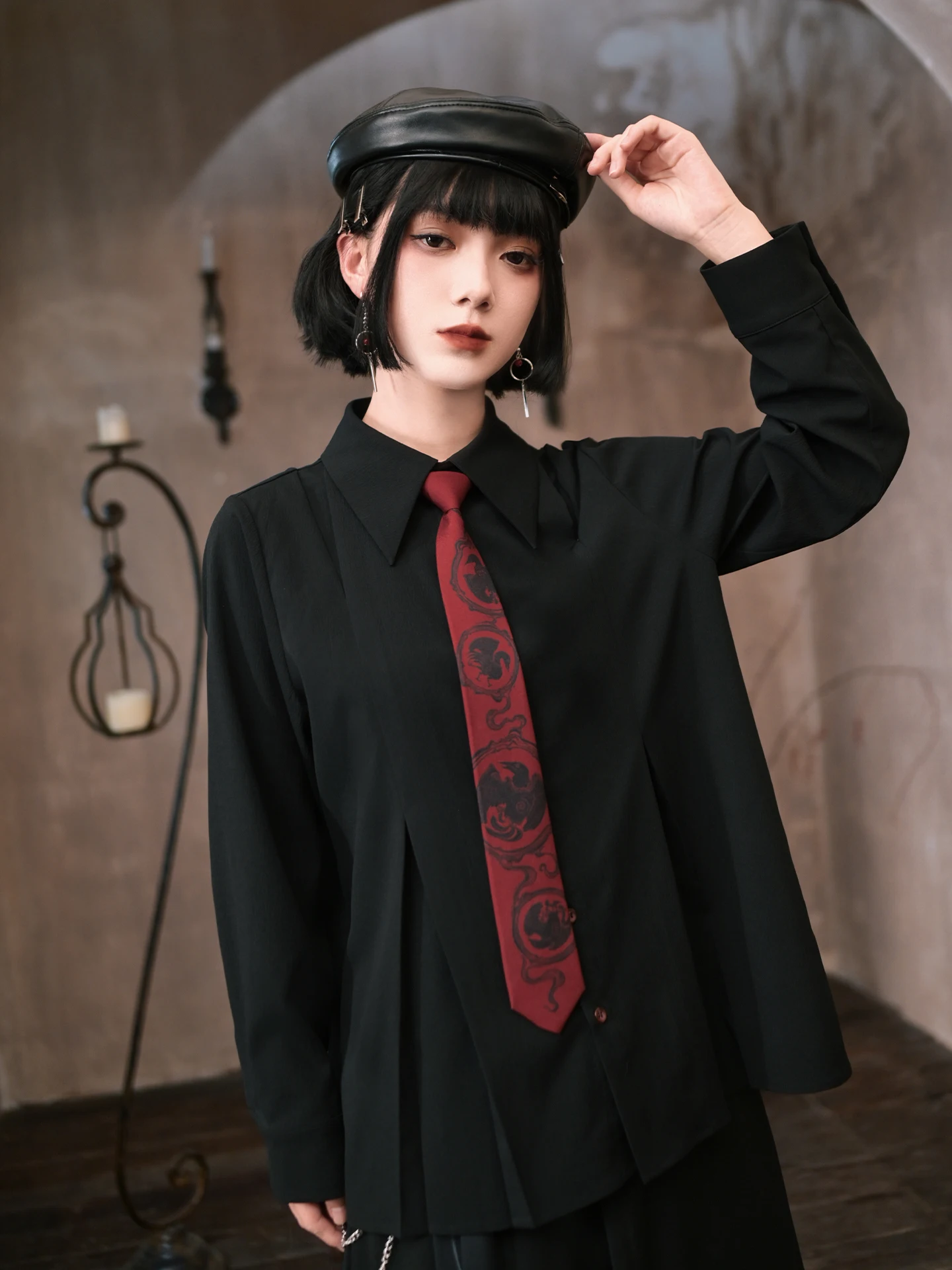 

Новый китайский плиссированный воротник контрастного цвета с галстуком irt, женский ретро Bla Long Sve irt, оригинальный дизайн, свободный крой Pol...